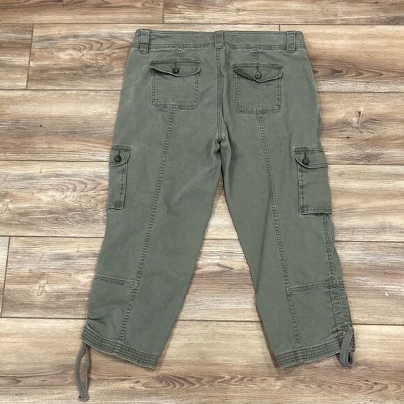 5/$15 Canyon River Blues Women’s Green Corduroy Capris Utility Pockets size 8 - Picture 5 of 5